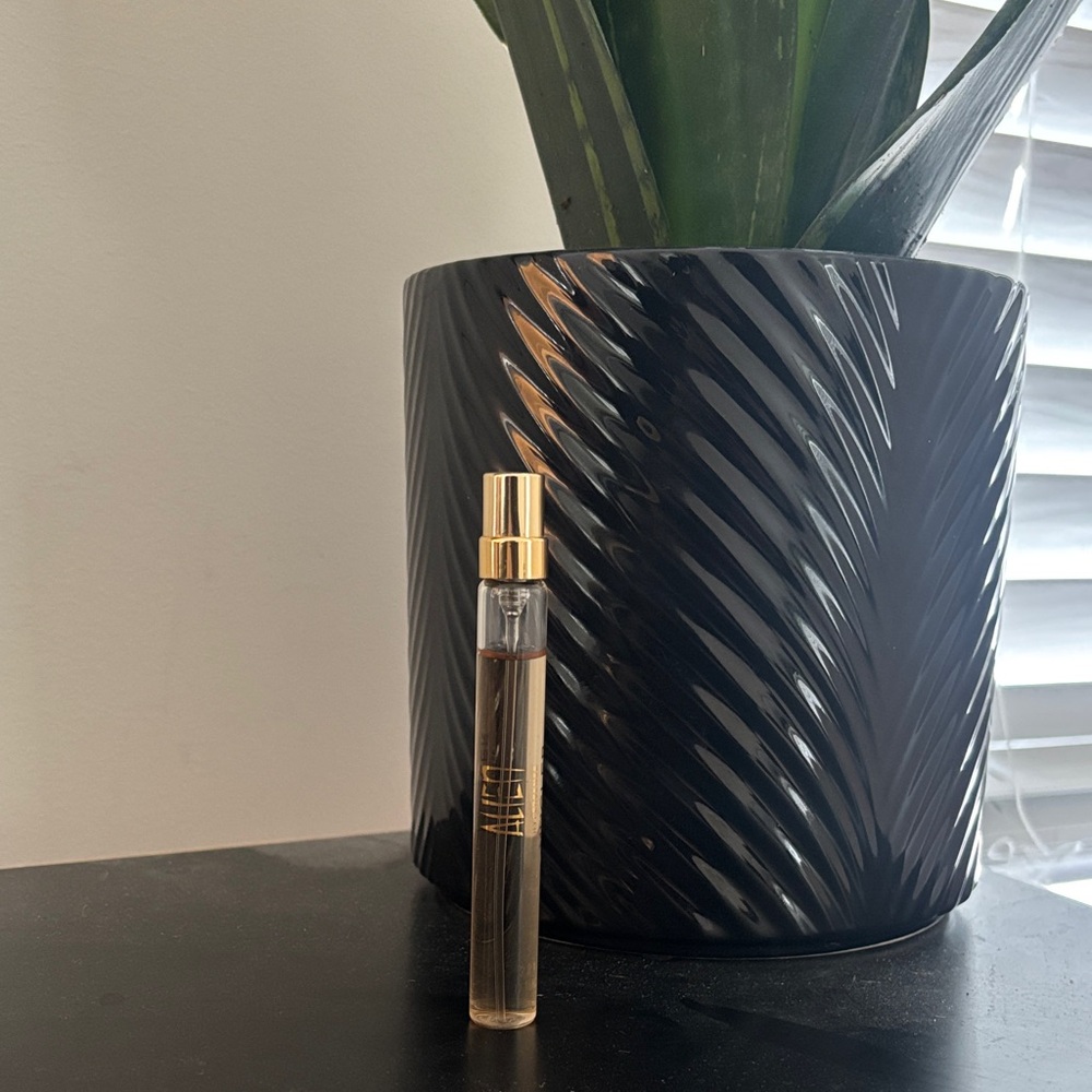 Mugler alien hypersense travel perfume